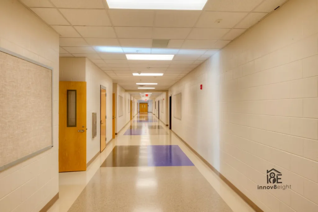 mid-century-hallway-ideas-tips-for-a-stylish-functional-space
